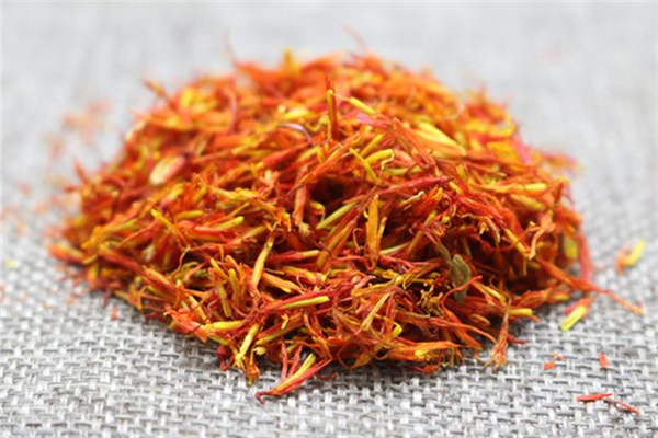 红花可以泡脚吗 红花泡脚禁忌 红花可以泡脚吗 红花泡脚禁忌