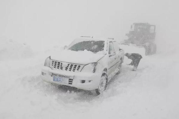 暴雪天气需要储备什么物资 暴雪天高铁会停运吗 暴雪天气需要储备什么物资 暴雪天高铁会停运吗