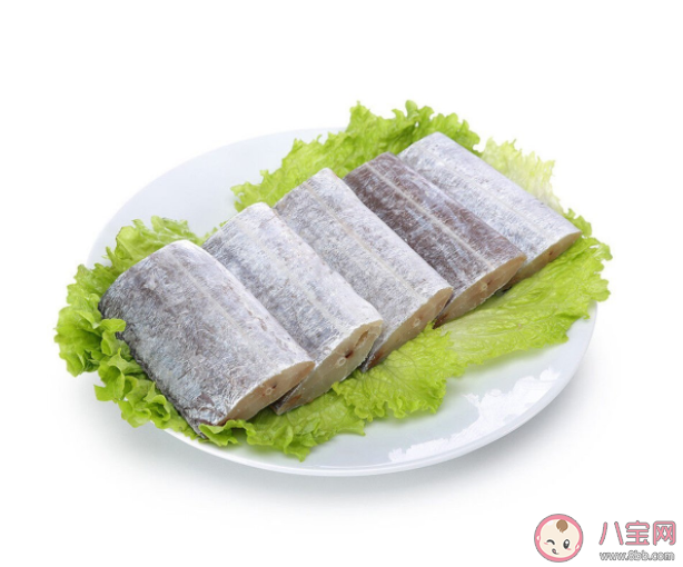 带鱼皮的颜色越白营养价值越高是真的吗 买带鱼黑眼睛好还是黄眼睛好 带鱼皮的颜色越白营养价值越高是真的吗 买带鱼黑眼睛好还是黄眼睛好