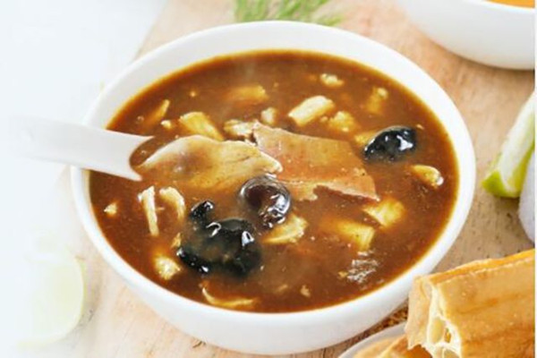 胡辣汤的宜忌人群是哪些 喝胡辣汤拉肚子怎么回事 胡辣汤的宜忌人群是哪些 喝胡辣汤拉肚子怎么回事