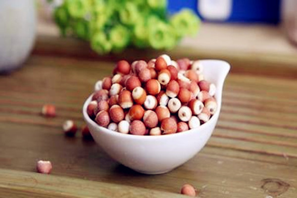 芡实大粒好还是小粒好 芡实怎么选才对 芡实大粒好还是小粒好 芡实怎么选才对