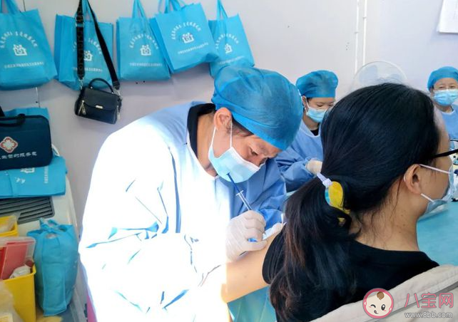 新冠疫苗加强针要打几针 新冠疫苗加强针有不良反应吗 新冠疫苗加强针要打几针 新冠疫苗加强针有不良反应吗