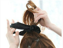 网红蓬松丸子头扎法 你学会了吗2