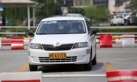 科二挂三次了是缓缓还是继续1