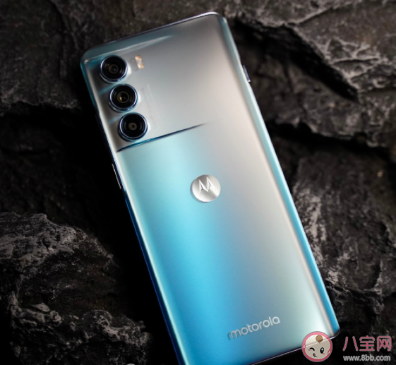 月薪三千能买什么样的手机 哪些手机值得购买 月薪三千能买什么样的手机 哪些手机值得购买