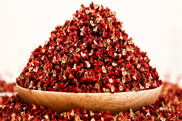 大红袍花椒有刺还是无刺 大红袍花椒有什么特点 大红袍花椒有刺还是无刺 大红袍花椒有什么特点