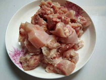 兔肉怎么做 家常土豆焖兔肉好吃不长胖2