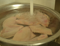 麻辣香锅鸡翅 在家简单做麻辣香锅鸡翅十分解馋2